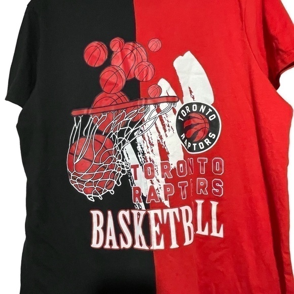 TORONTO Raptors Basketball Graphic T-Shirt Two Tone Red/Black - Size Medium - Picture 2 of 7